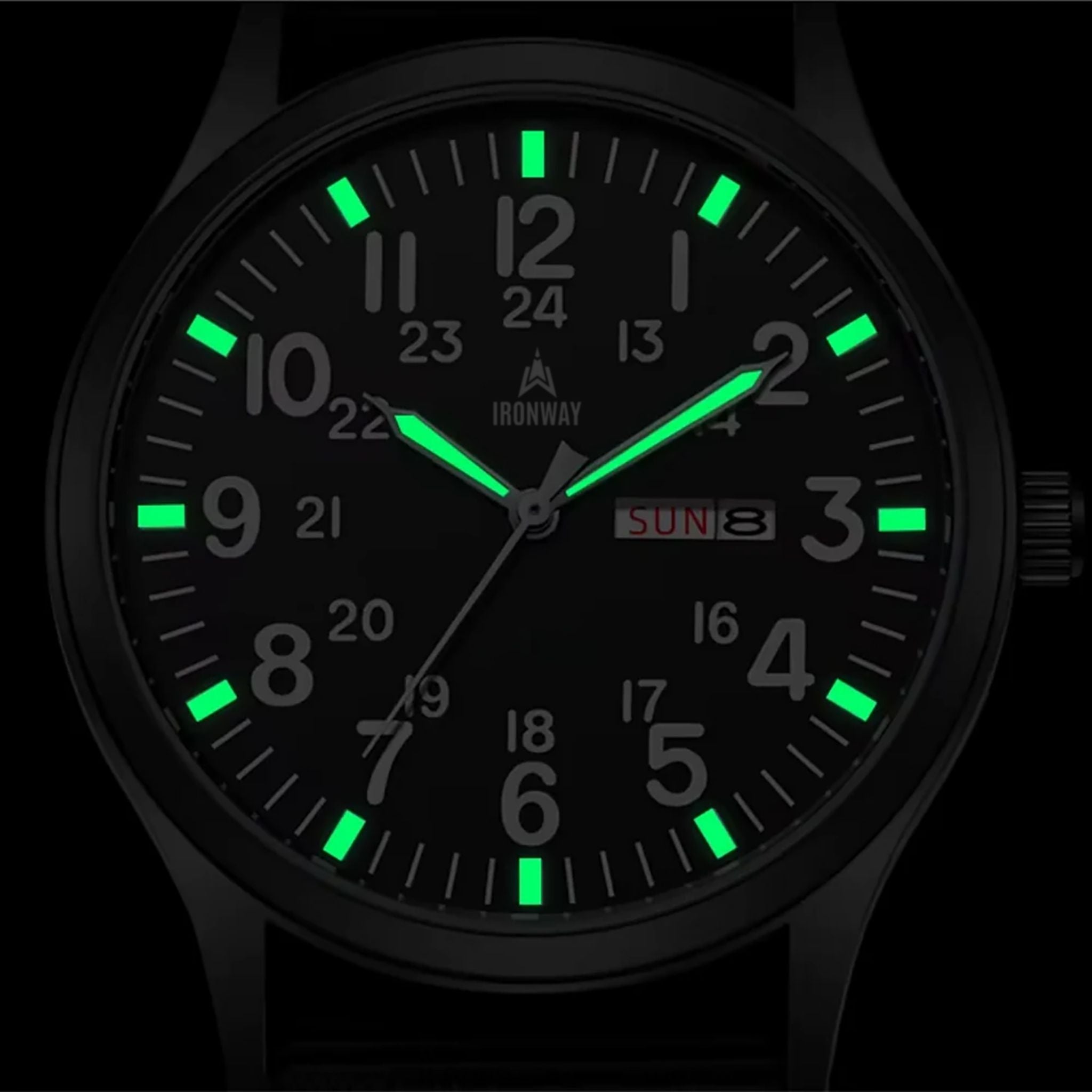 Military Field Watch 41 — Built for Real-World Adventure