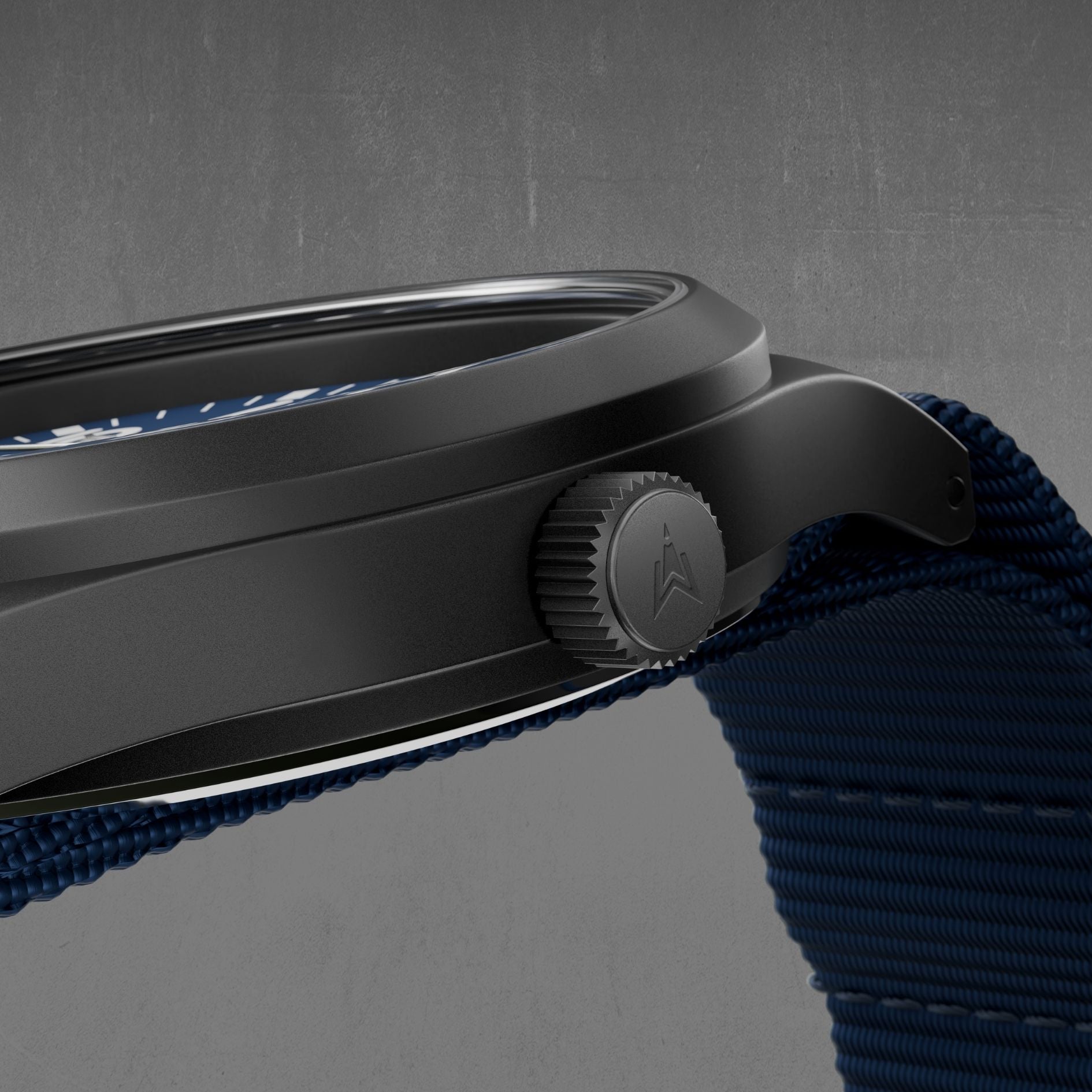 Military Field Watch 41 — Built for Real-World Adventure